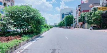 Mặt phố Hồng Tiến DT 240m2, cấp 4, mặt tiền 7m, 24 tỷ