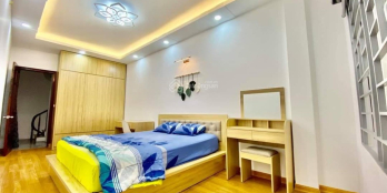 Cần Bán ngay trong tháng nhà mặt Phố Đặng Vũ Hỷ Long Biên, 56m2, đường 24m