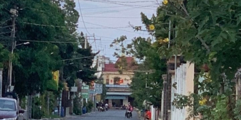 Gia đình tôi cần b án gấp lô đất 2 mặt tiền nhựa phường Xuân Tân tp Long Khá