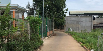 Cần bán nền bảo vinh , cách đường Duy Tân 100m ,đường betong ôtô đi ok .