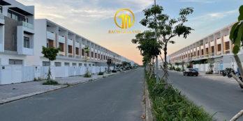 ''BÁN NHANH'' NHÀ PHỐ 3 TẦNG HOÀN THIỆN -  LIỀN KỀ BẾN TÀU RẠCH GIÁ - KHU TÂY B