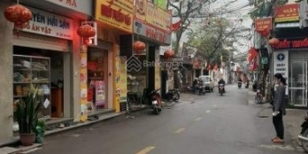 Chủ nhà cần bán gấp nhà mặt phố Tựu Liệt 50m2 4T, KD cực đỉnh. Chỉ 4,45 tỷ có TL