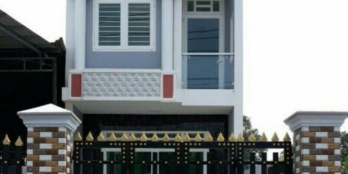 Cần bán căn nhà 1 lầu 1 trệt, 4 pn, 2 wc có sân để xe hơi rộng rãi.