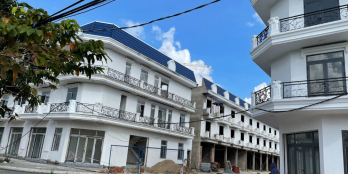 NHÀ PHỐ 1 TRỆT 2 LẦU NGAY TRUNG TÂM TP BẾN TRE