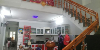 Nhà 2 mê rưỡi hướng tây, 1 pk, 4 phòng ngủ, dt đất 5x20, diện tích sàn 250m2,