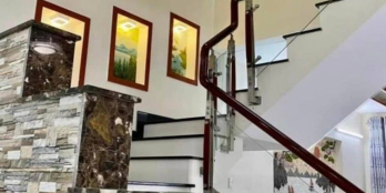 Nhà đẹp, thiết kế hiện đại cách đường chính 50m2.