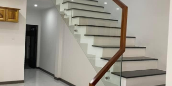 Nhà mới hẻm Trương Định Mới cen xà ben khách ơi.