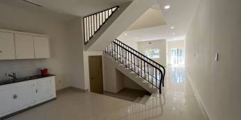 Bán Nhà 3 tầng, đối diện công viên, khu Phú Gia, đẹp nhất KĐT An Phú Sinh, trung