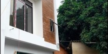 BÁN NHÀ 3 TẦNG  --- Vị trí Cạnh Đại học Kinh tế.Ngã 3 điểm hẹn