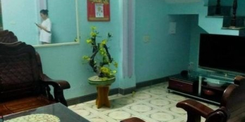 Chính chủ cần sang nhượng lại căn nhà 2 tầng gần đường Trần Bình Trọng