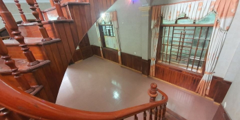 BÁN NHÀ 2 TẦNG NGÕ       ĐƯỜNG NGUYỄN VĂN CỪ