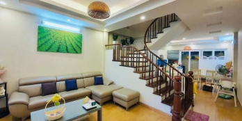 Bán nhà 70m2 x 4T  phố Văn Cao, mặt tiền 4.8m chỉ 9.7 tỷ.