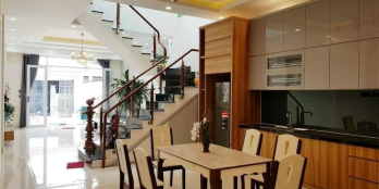 BÁN NHÀ LẦU SỔ RIÊNG ĐẸP KP3 P. TRẢNG DÀI Biên Hoà. TẶNG NỘI THẤT.