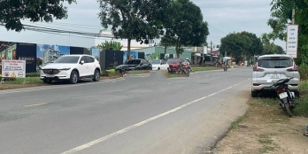 Bán nhà phố ngay mặt tiền Quốc lộ 50 trung tâm Cần giuộc