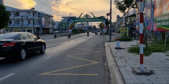 BÁN NHÀ 1 TRỆT 2 LẦU NGAY NGÃ GÓC NGÃ 4