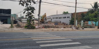 ️Nhà cấp 3 (01 trệt, 01 lầu) diện tích: 4m x 16m, đ