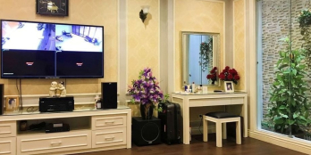 Nhà Hoàng Quốc Việt 48m2, phân lô cán bộ cao cấp, 2 mặt tiền oto, 8.5tỷ