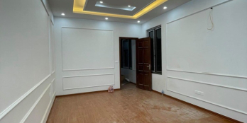 Nhà Trung Kính 52m2, 5T thang máy, khu phân lô 3 mặt thoáng, 8.9tỷ