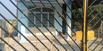 Em còn 1 căn nhà mặt tiền đường nhựa 10m , 10×50 cln giá 600tr !