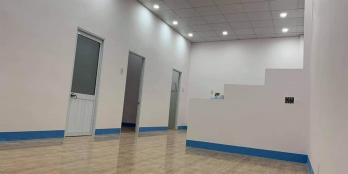 Cần bán ngôi nhà mới xây Gần Chợ Diên Lạc. Cách tỉnh lộ 2 chỉ 100m. Đường oto