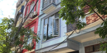 Bán gấp nhà Chiến Thắng, Hà Đông, Dt 35m2x4T, mt 3,5m, phân lô, vỉa hè, ô tô