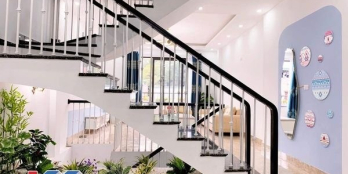 BÁN NHÀ 4 TẦNG NGUYỄN VĂN CỪ CỘT 3 ĐỐI DIỆN CHUNG CƯ ĐÔNG BẮC