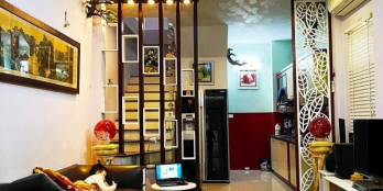 Bán nhà Thượng Thanh, oto, lô góc kinh doanh nhỏ, dt 50m 4 tầng nhỉnh 4 tỷ