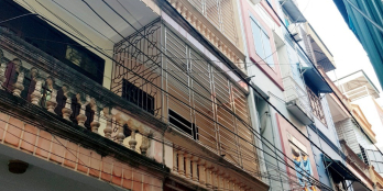 Bán nhà phân lô Cầu Bươi, gần bệnh viện K, ô tô tránh, KD, Dt 37m x 3 tầng