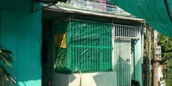 Anh Sang nhượng lại 2 dãy trọ sau lưng đường Trần Văn Giàu, cách chừng 150m.