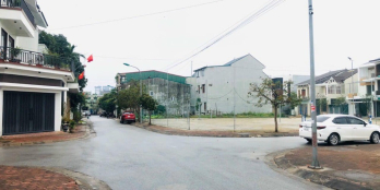 SIÊU PHẨM KHỐI 7 - QUÁN BÀU Giá nét: 3,x tỷ