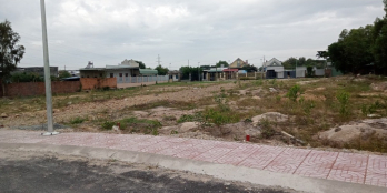 BÁN ĐẤT MẶT TIỀN Tx PHÚ MỸ giá 700tr