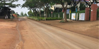 cần bán mt trục chính hoà trung  Dt: 8,5*40m 100m tc