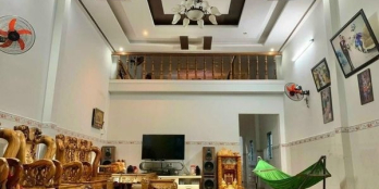 Bán Nhà Hẻm 50 Phạm Ngọc Thạch. Đối diện ngay công viên,