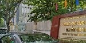 Bán đất mặt tiền đường Đoàn Hữu Trưng - Đầu đường