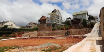 Sót lại 1lô đất xây dựng giá 2,5tỷ- đường oto tại Cao Thắng p7 Đà Lạt