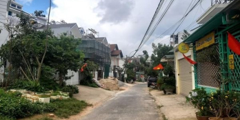 Diện tích: 142.5m2 5x28m mặt tiền hướng Tây Bắc Đông Nam. - Đất full xây dựng