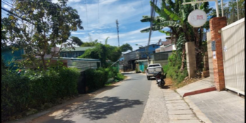 Diện tích: 264m2. Ngang 6m Hậu 12m.  Pháp lý: Sổ riêng XD.  Được phép xây, 1 h