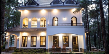 diện tích 110m2, ngang 5m * 22m, 2 mặt tiền thông thoáng, đường ô tô vào tận cổn