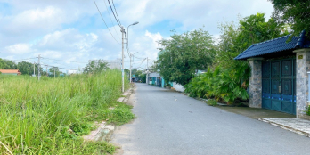 Chính chủ cần bán lô đất cạnh UB xã Quy Đức - Bình Chánh, view sông Cần Giuộc !