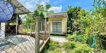 Đất Đức Lân, Mộ Đức. Trên đất có khung nhà cấp 4 cũ, có thể cải tạo thành nhà ở.