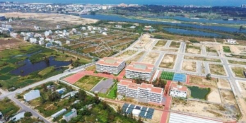 Cần tiền bán nhanh lô đất biệt thự mặt tiền trục thông FPT 22,5m, giá 2, x tỷ