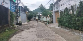 Em có lô đất chính chủ muốn bán  Dt 175m2