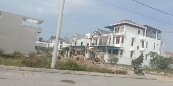 Chủ nhà cần tiền bán gấp miếng đất VIP tại khu sầm uất nhất thị xã HOÀNG MAI.