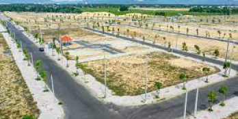 Bán lô đất mặt tiền đường 5.5m DT 80m2 sát biển, giá rẻ