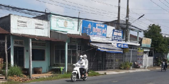 Đất mé sông chính chủ gần Quốc lộ 80