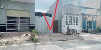 Nền mặt tiền Tràng An đường số 13 cách UBND P7 đang xây 150m