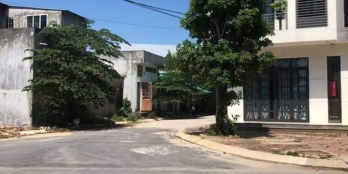 Khu nội bộ trước trường Tài Chính Kế Toán, đường 7m có vỉa hè