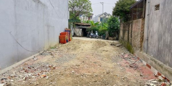 BÁN ĐẤT GẦN TRUNG TÂM Y TẾ TP - Cách trường mầm non Liên cơ 150m