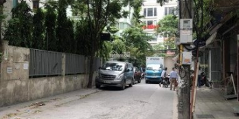 Bán đất phân lô 136 Hồ Tùng Mậu 65m2, MT: 4m, hai mặt tiền, ôtô Tránh