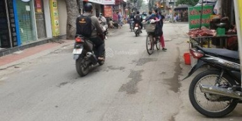 Bán nhanh mảnh đất gần chợ, cách đường ôtô tránh 10m, không lỗi phong thủy